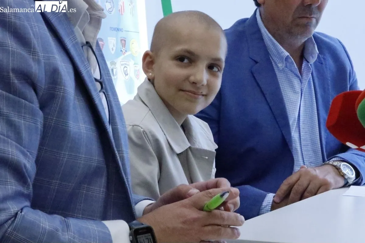 La Asociación Española Contra el Cáncer en Salamanca y La Sonrisa de M4ría han presentado el convenio de colaboración y primeras actividades en las que estarán las dos asociaciones. Fotos: David Domínguez