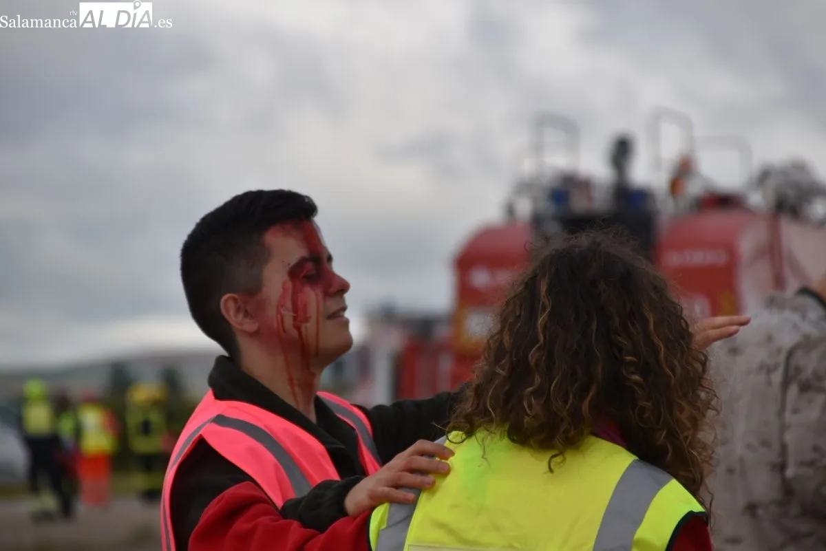Espectacular simulacro de accidente  aéreo en Matacán | FOTOS: Vanesa Martins 