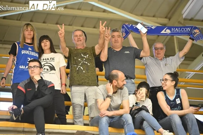 Foto 13 - Otro lleno m&aacute;s para la colecci&oacute;n en W&uuml;rzburg: ambientazo ante el Valencia Basket en las 'semis' del Perfumer&iacute;as Avenida (FOTOS)