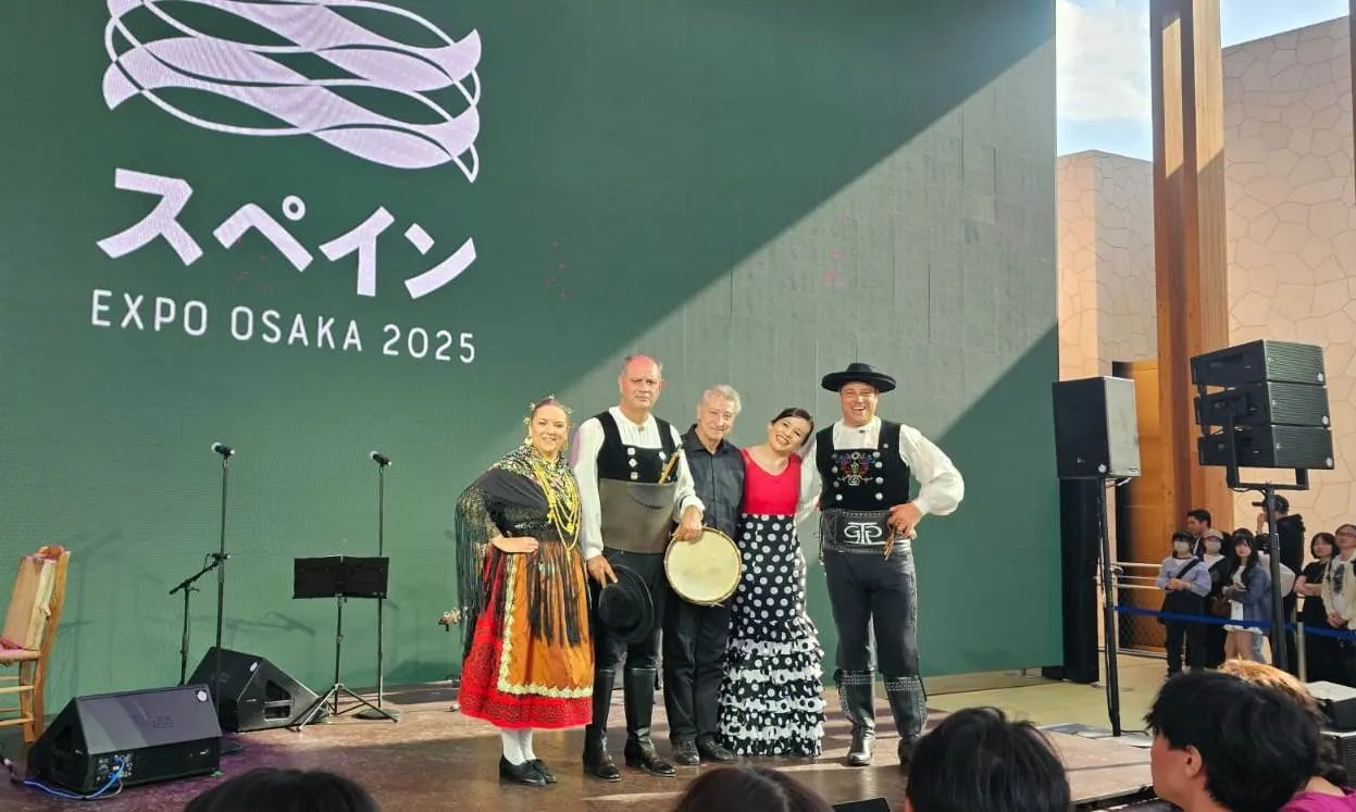 Foto 5 - Jos&eacute; Ram&oacute;n Cid Cebri&aacute;n lleva &lsquo;La Campana Gorda&rsquo; hasta Jap&oacute;n