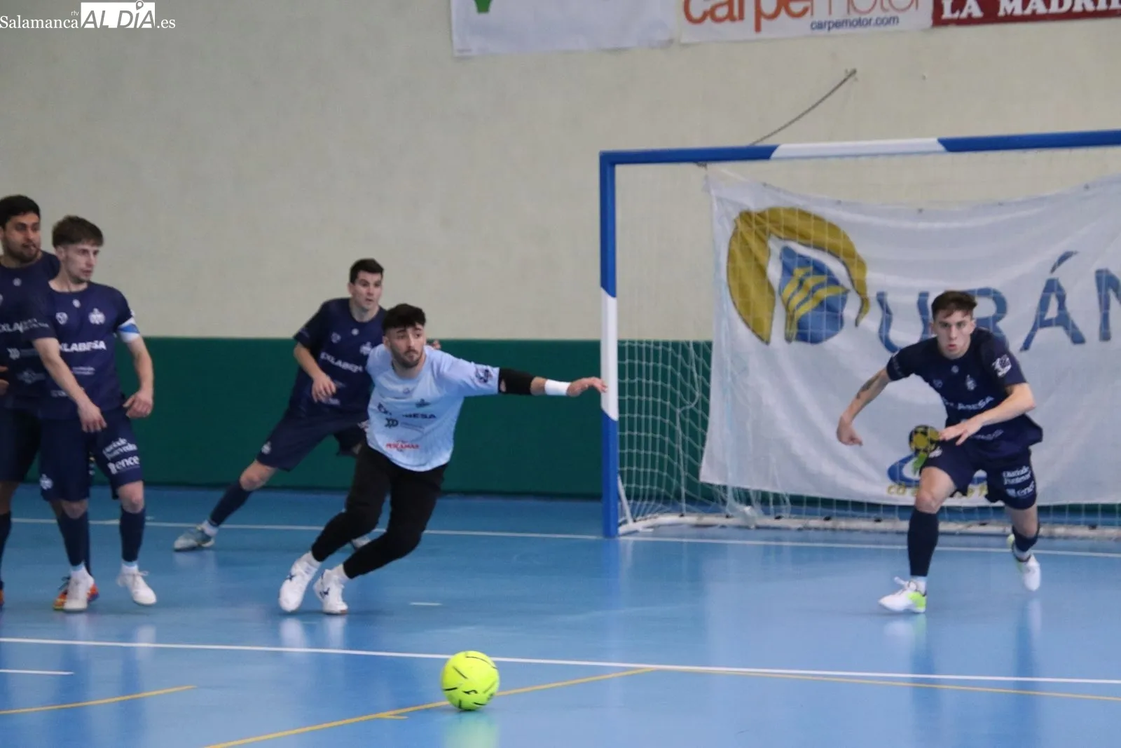 Foto 16 - FOTOS | El Piensos Dur&aacute;n Albense saca oro en la ida del playoff tras ganar al Stellae Pontevedra (3-2)
