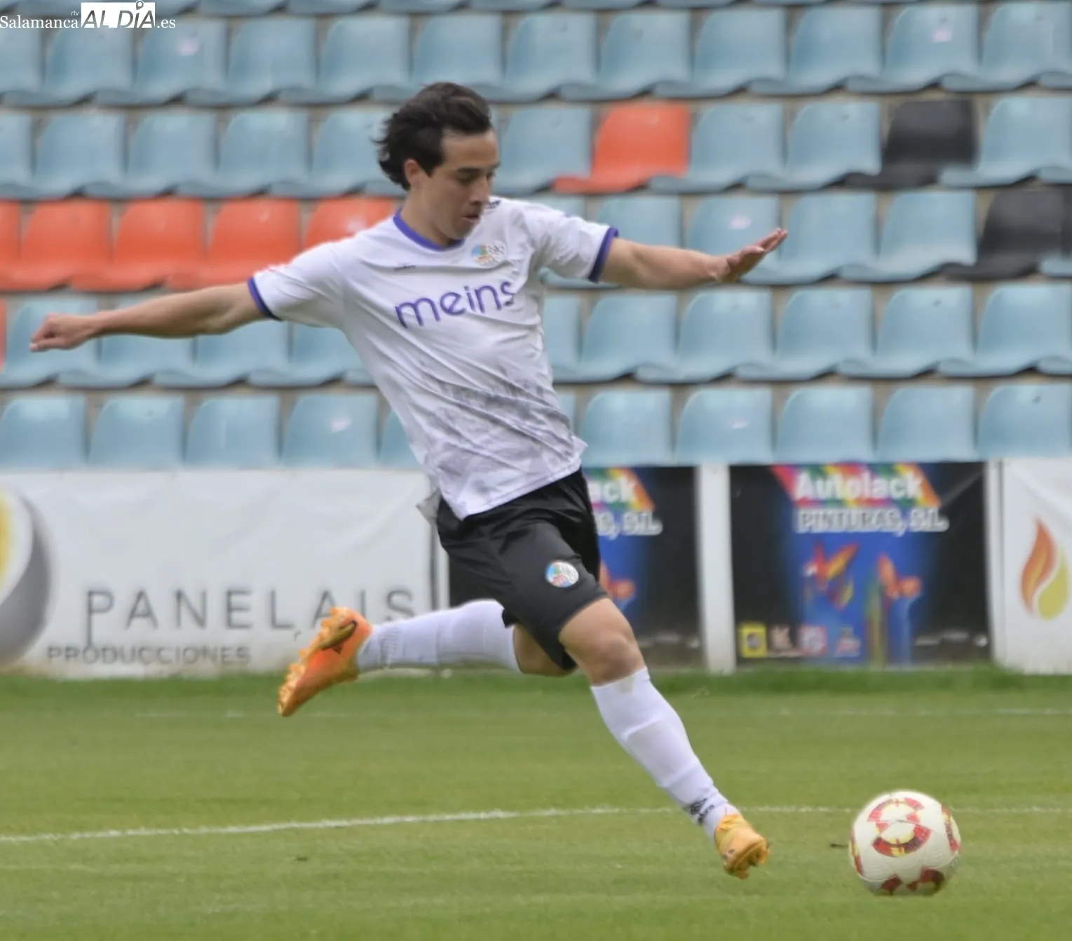 Foto 11 - FOTOS | El filial del Salamanca UDS gana antes del playoff en el Helm&aacute;ntico, el Ribert desciende a Provincial y el Helm&aacute;ntico sube