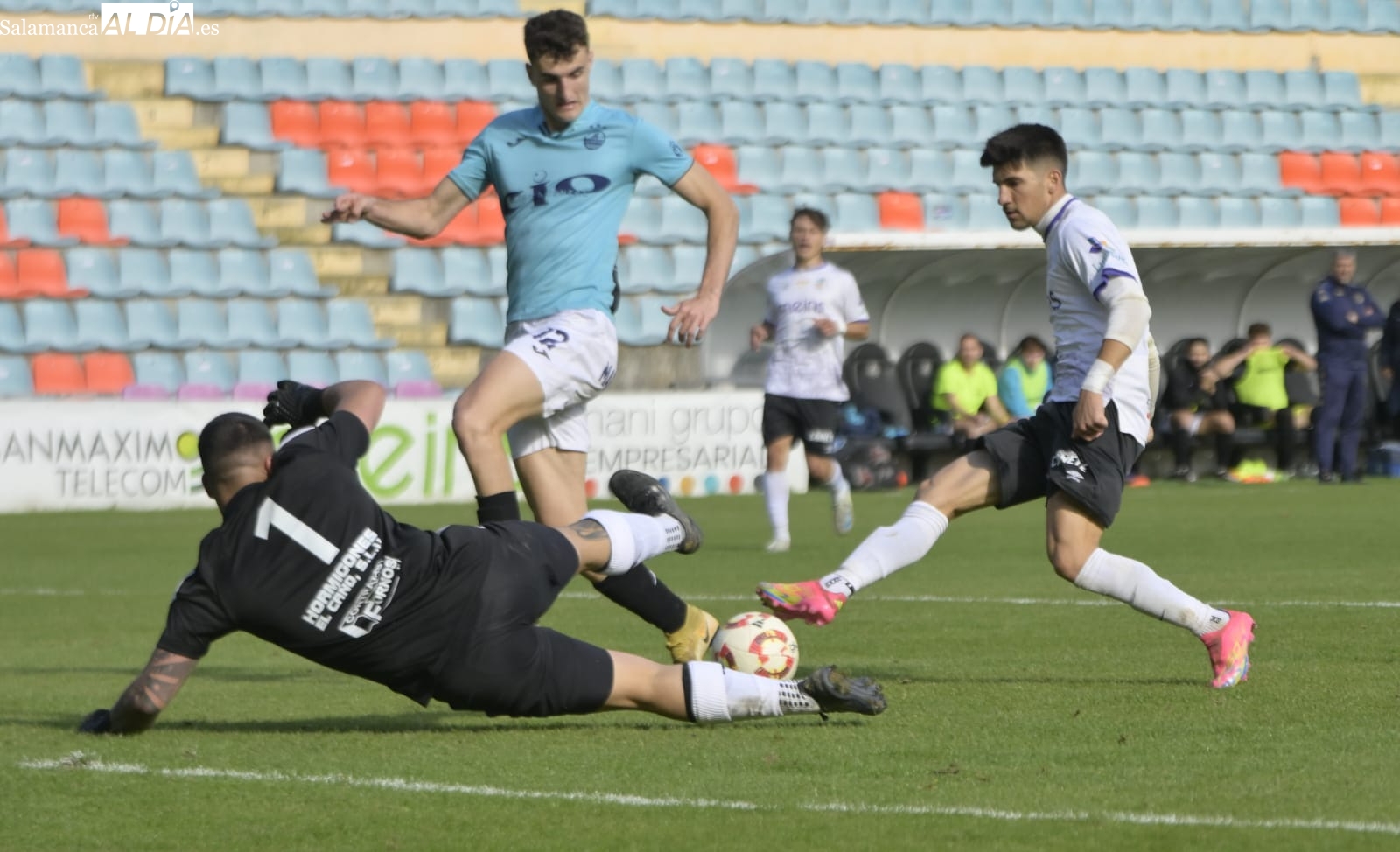 FOTOS | El filial del Salamanca UDS gana antes del playoff en el Helmántico y el Ribert desciende a Provincial
