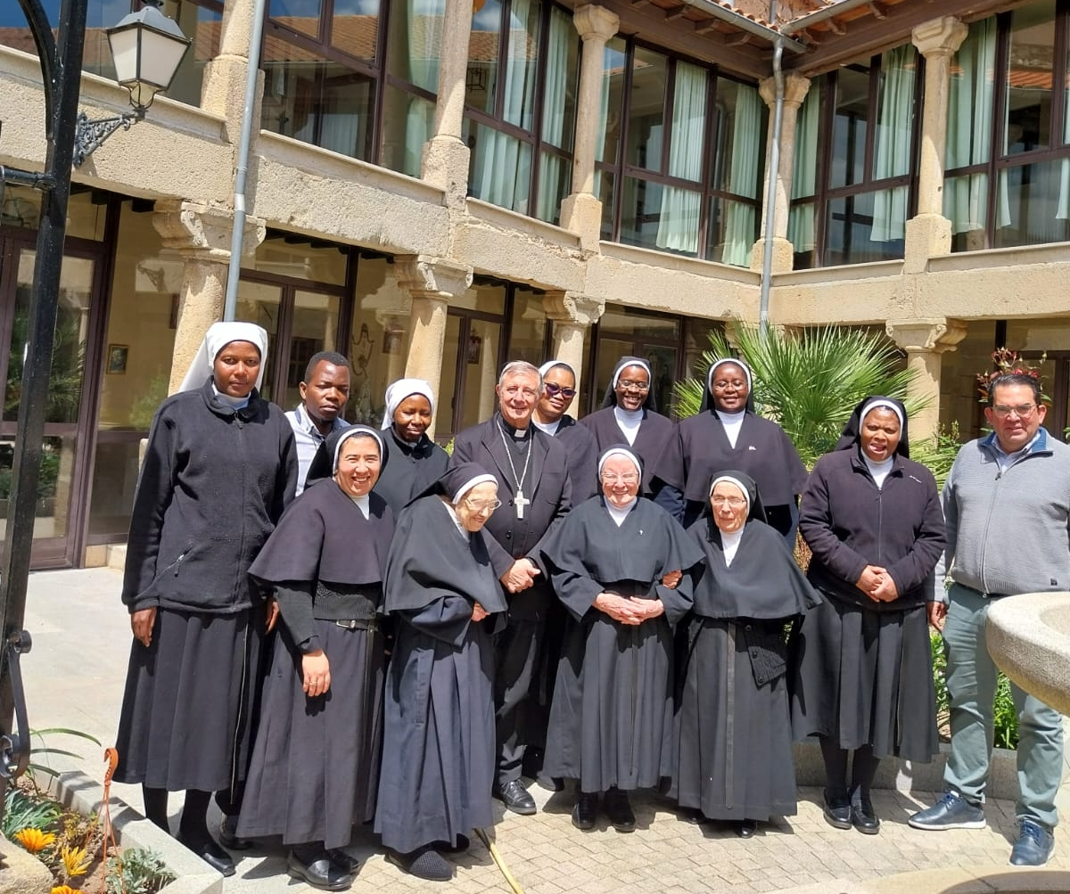 Santa Rita en San Felices: el obispo Retana preside la misa