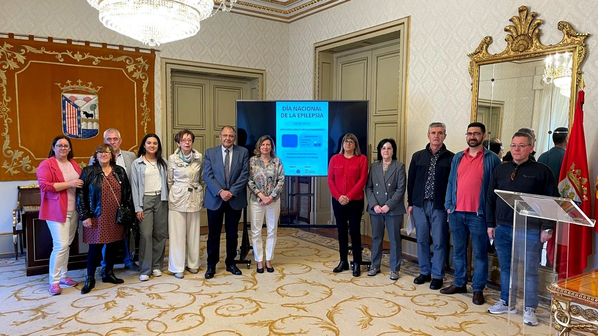 Epilepsia Salamanca: apoyo municipal y luz naranja por Aspecyl