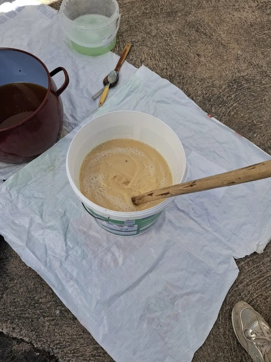 El taller de jabones artesanales se convirtió en todo un intercambio generacional de experiencias
