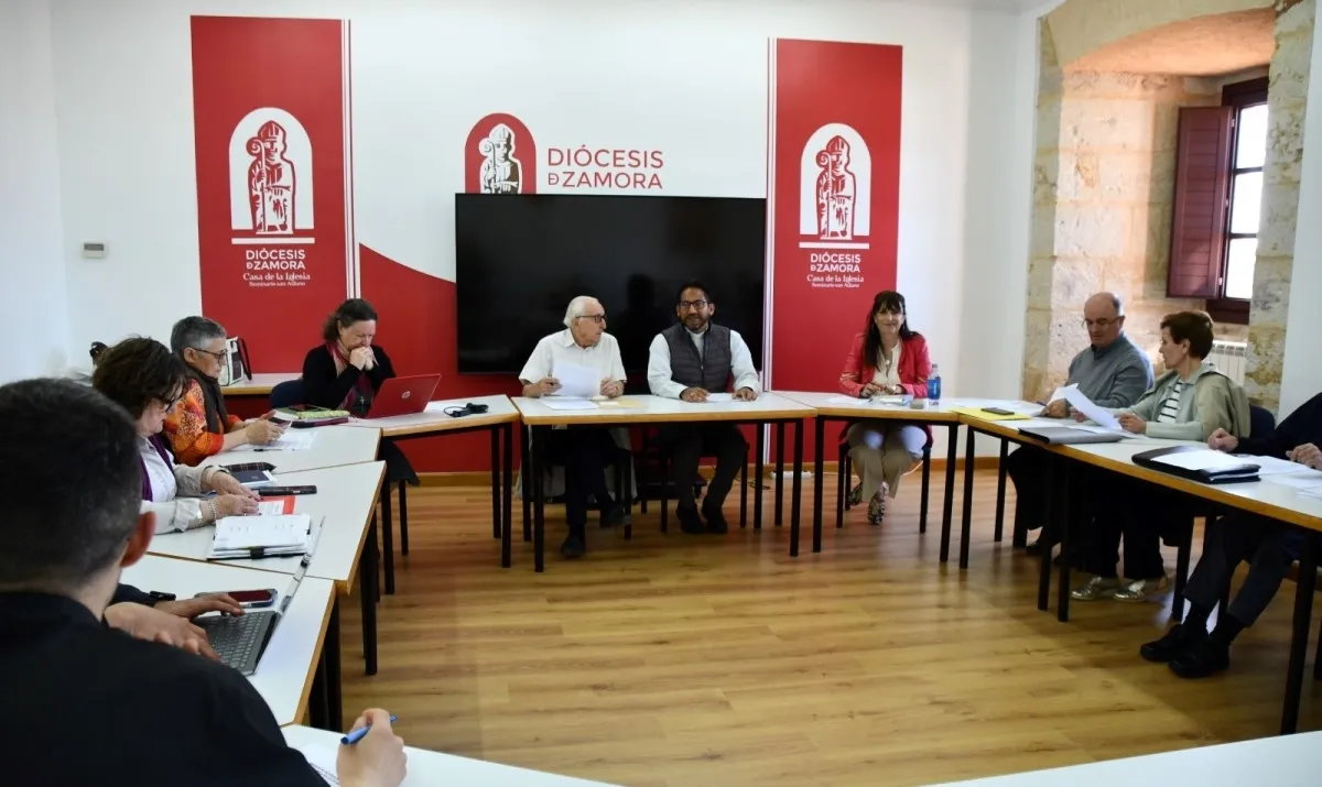 Foto 3 - El delegado de Pastoral de la Salud asiste junto al anterior a un encuentro en Zamora