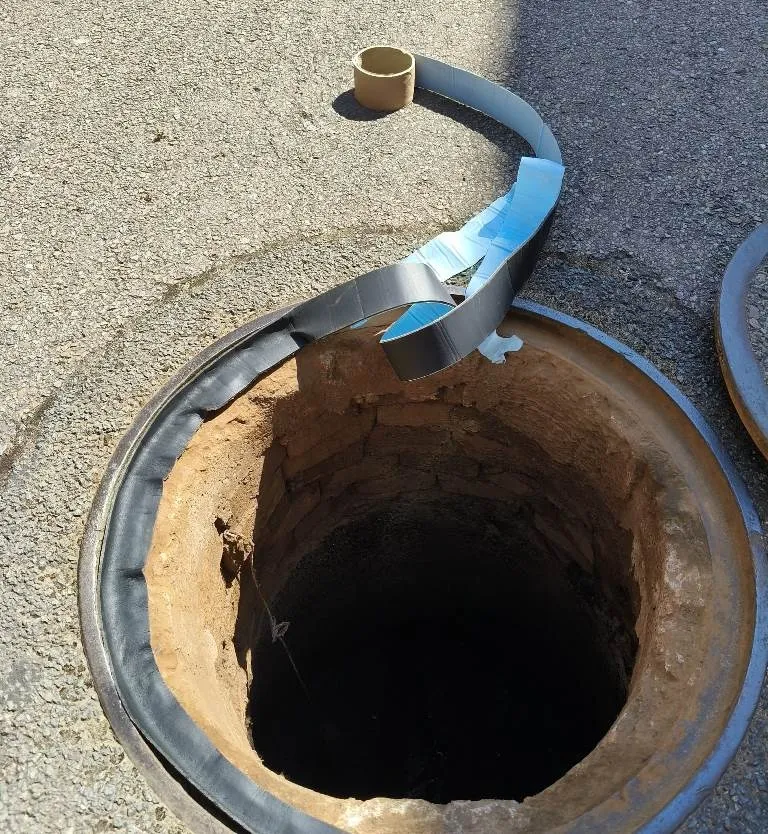 Foto 2 - Vecinos del Valle de San Mart&iacute;n intentan acabar ellos mismos con el ruido de las alcantarillas