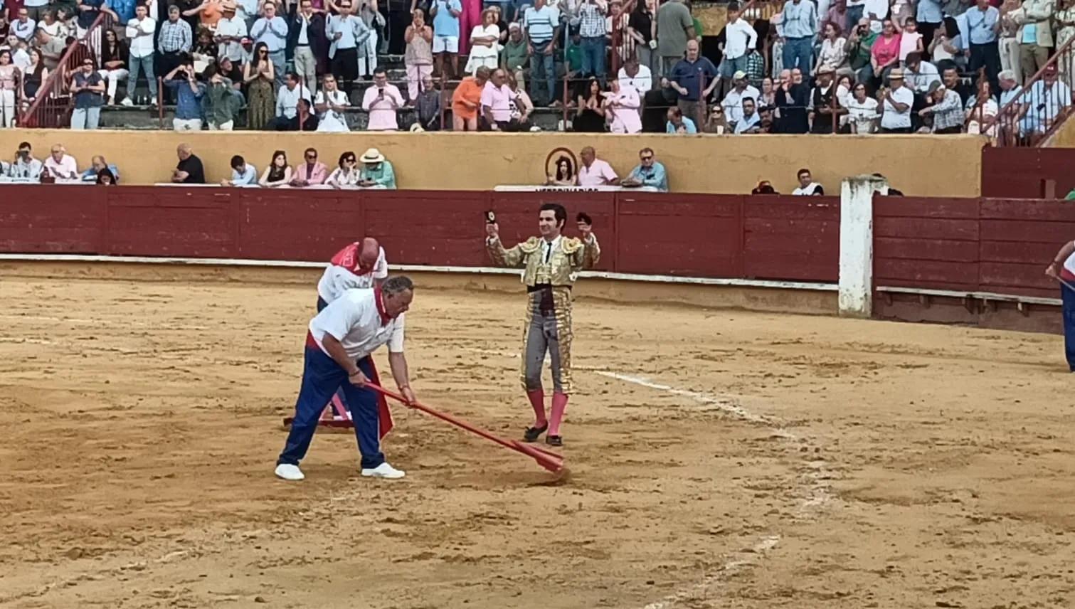 Oda al toreo de Morante con un extraordinario toro de Garcigrande 