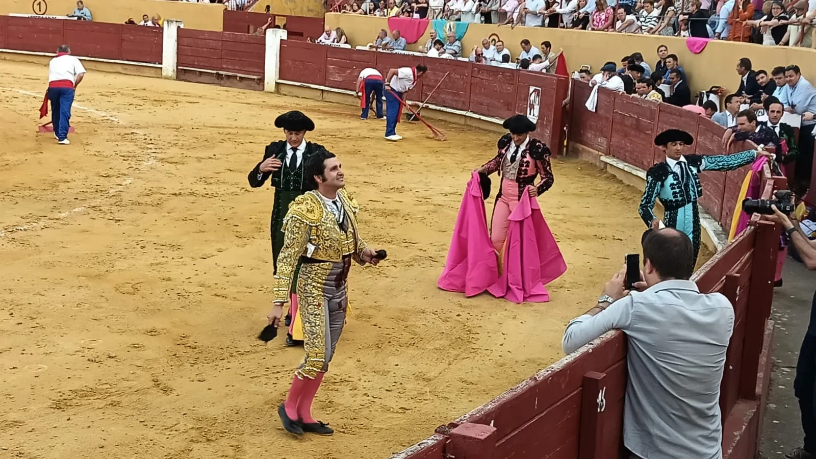 Oda al toreo de Morante con un extraordinario toro de Garcigrande 