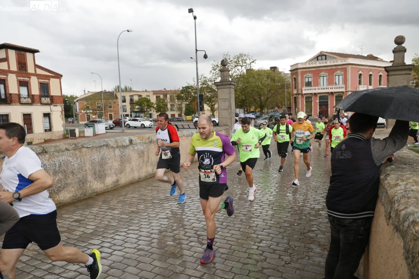 Foto 6 - &Eacute;xito rotundo en la IX Carrera Misioneras de la Providencia en Salamanca