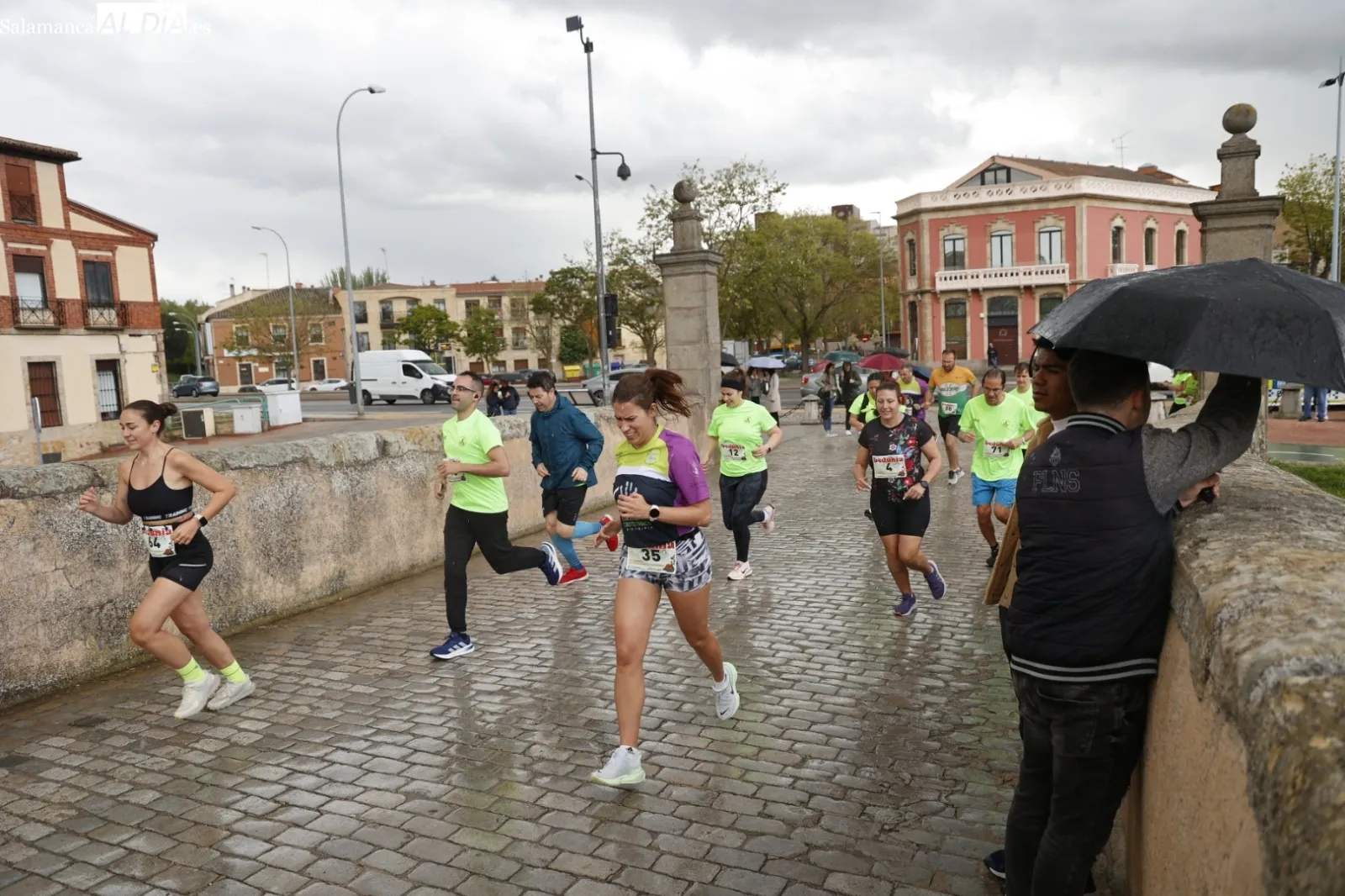 Foto 4 - &Eacute;xito rotundo en la IX Carrera Misioneras de la Providencia en Salamanca