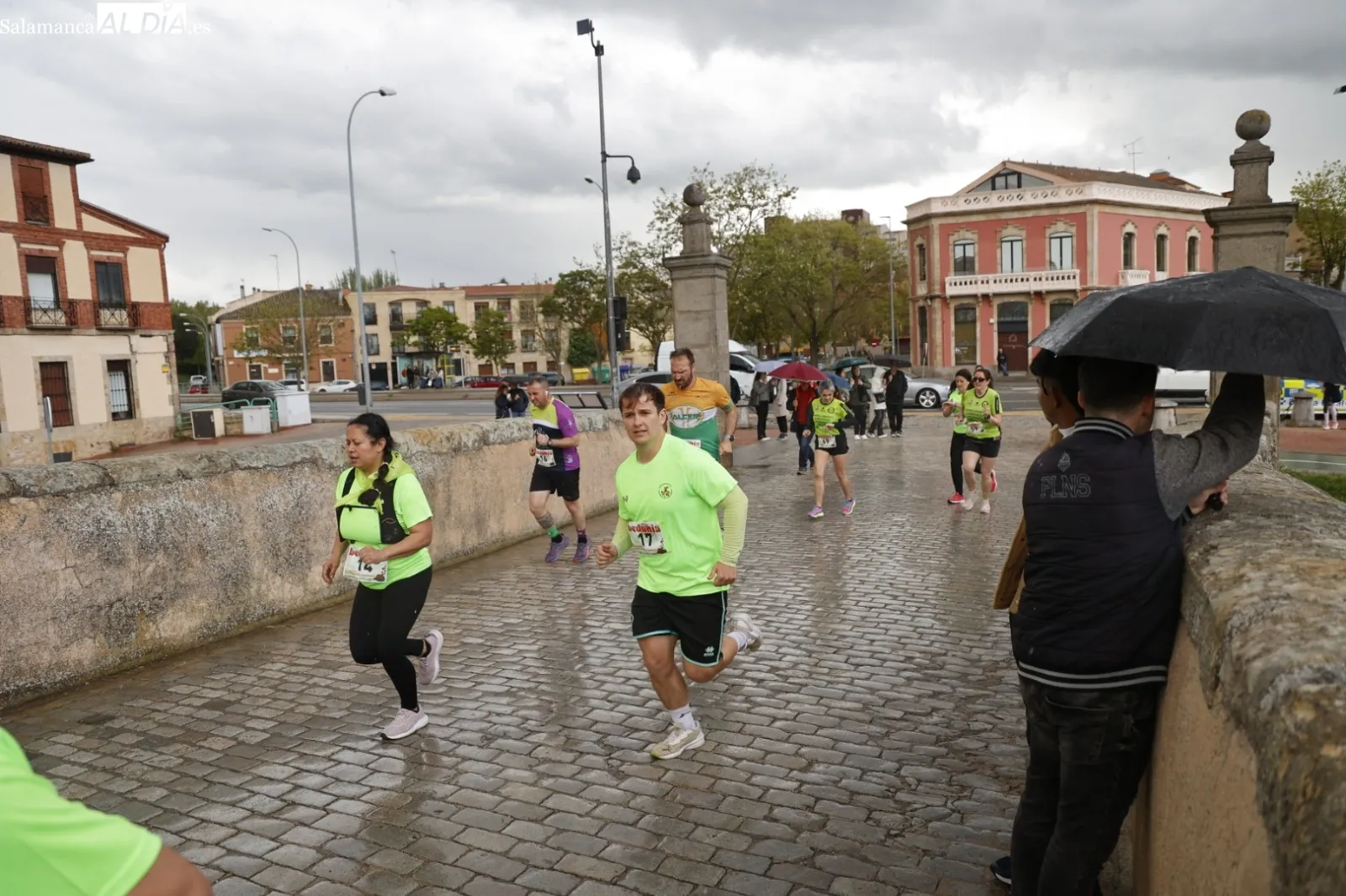 Foto 3 - &Eacute;xito rotundo en la IX Carrera Misioneras de la Providencia en Salamanca