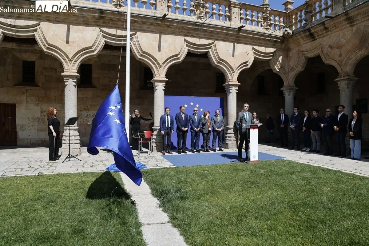 Celebración del Día de Europa en el Patio de Escuelas Menores. Foto de David Sañudo