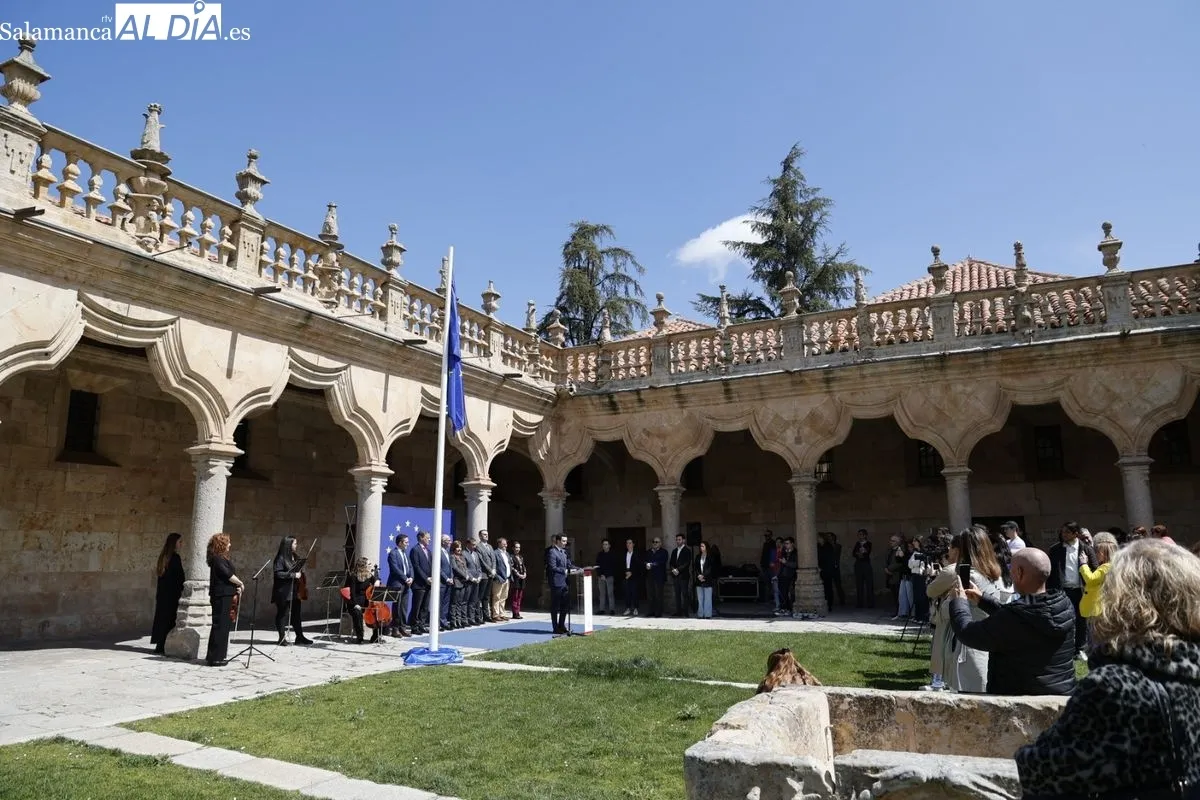 Celebración del Día de Europa en el Patio de Escuelas Menores. Foto de David Sañudo