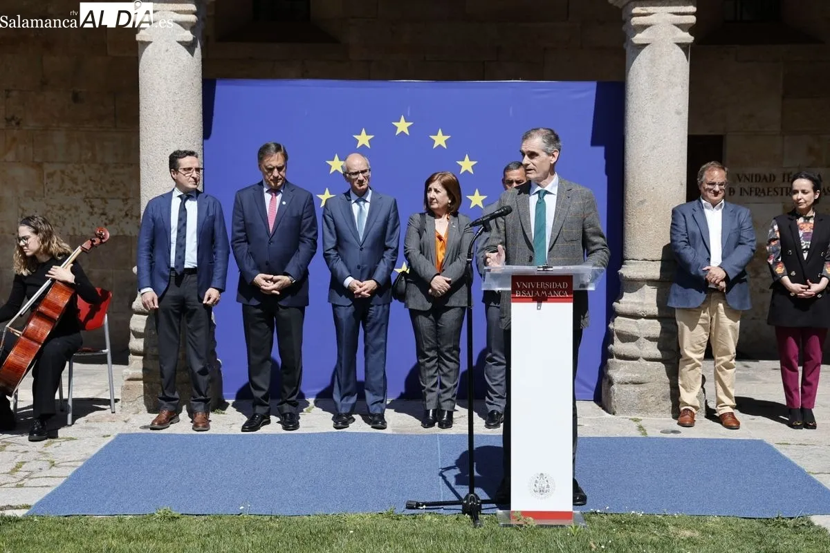 Celebración del Día de Europa en el Patio de Escuelas Menores. Foto de David Sañudo