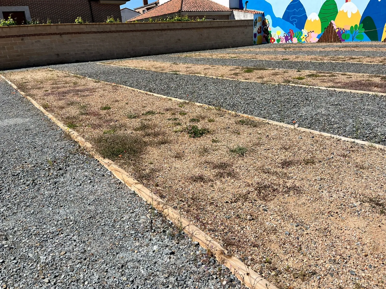 Foto 4 - El PP reclama la apertura de los aseos y crear espacios de sombra en el parque Clara Campoamor