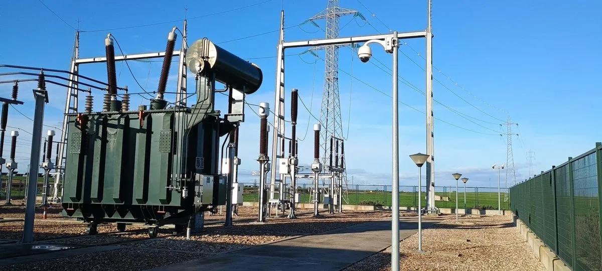 Foto 2 - Adif blinda el suministro energ&eacute;tico de la l&iacute;nea Medina-Salamanca-Fuentes de O&ntilde;oro con una inversi&oacute;n cercana a los 3 millones