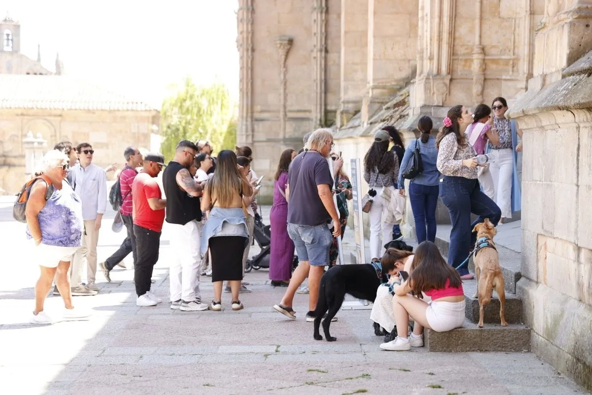 Imágenes del centro de Salamanca este domingo. Fotos: David Dañudo