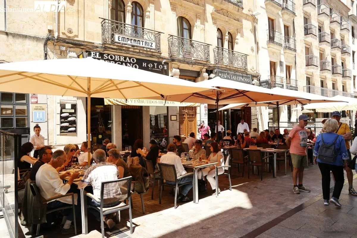 Imágenes del centro de Salamanca este domingo. Fotos: David Dañudo