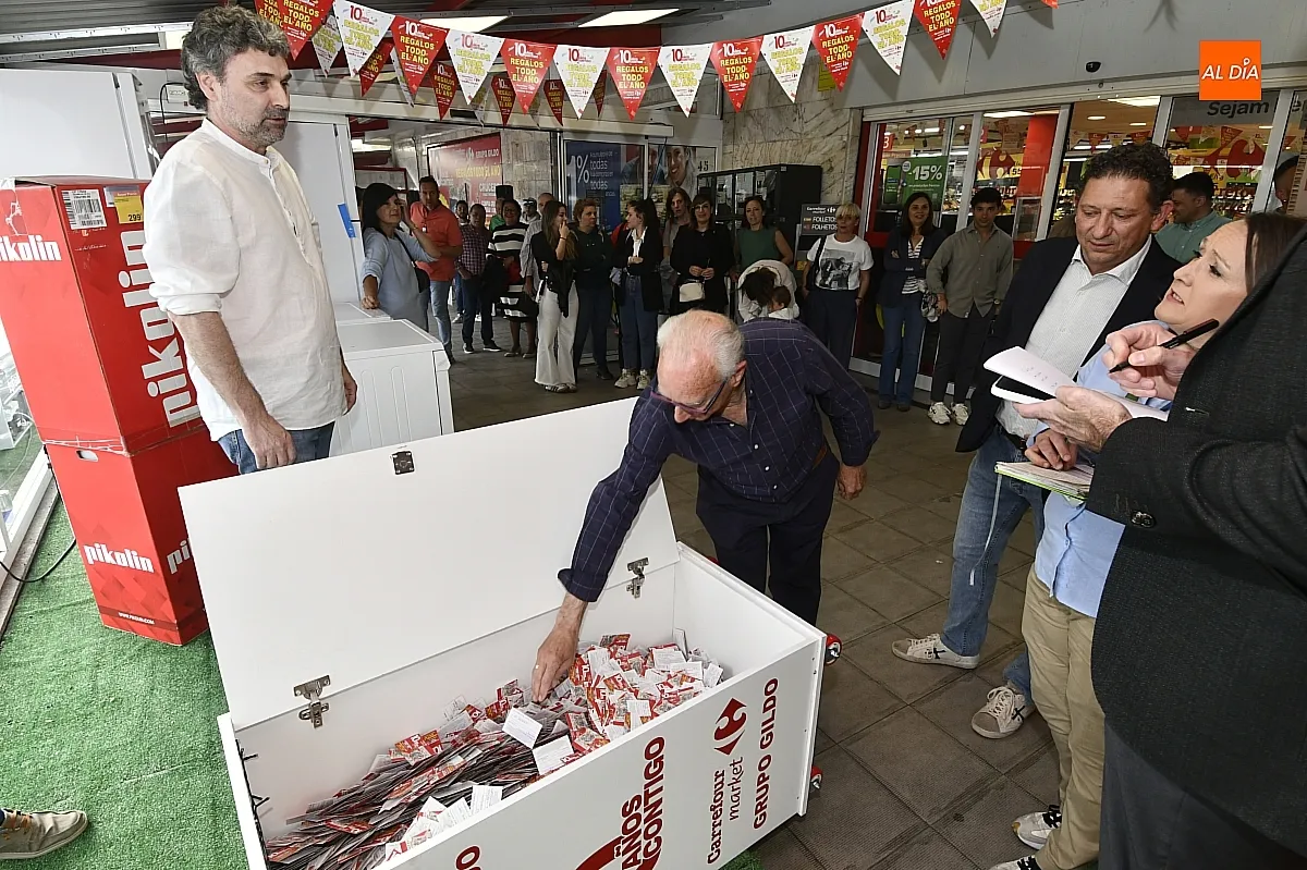 Sorteo compras aniversario Carreforur Market Gildo Fuentes de Oñoro/ Fotos: Adrián M.Pastor