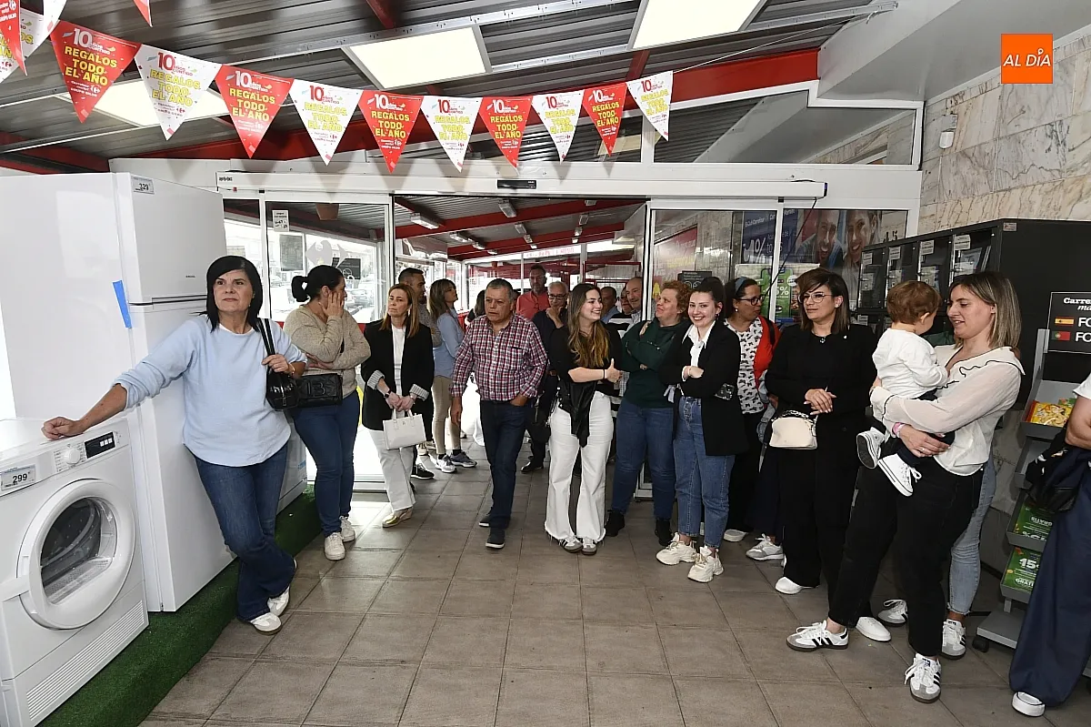 Sorteo compras aniversario Carreforur Market Gildo Fuentes de Oñoro/ Fotos: Adrián M.Pastor