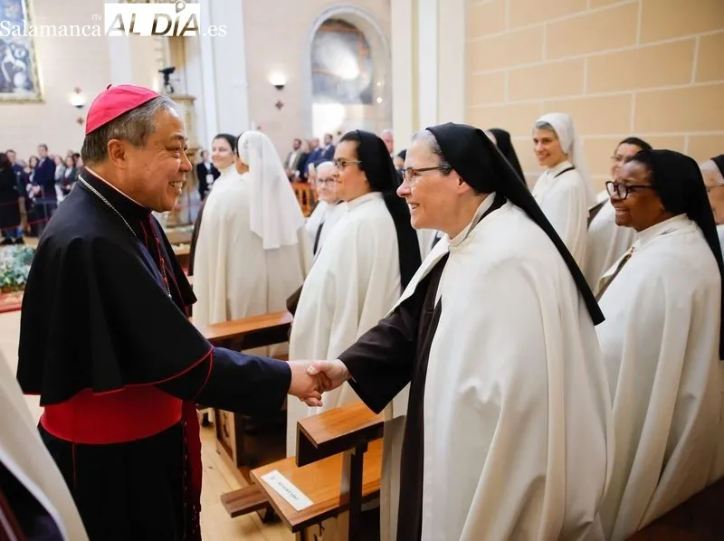 Auza desgrana la fe de Santa Teresa: confianza y reparación ante el mundo | Imagen 2