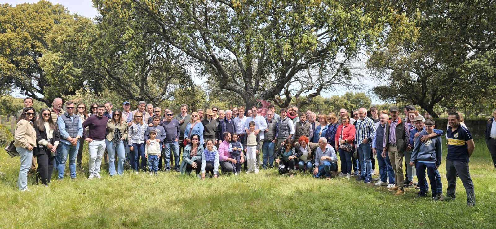 Borja Jiménez invita a los toros a Córdoba a 50 socios de Guijuelo