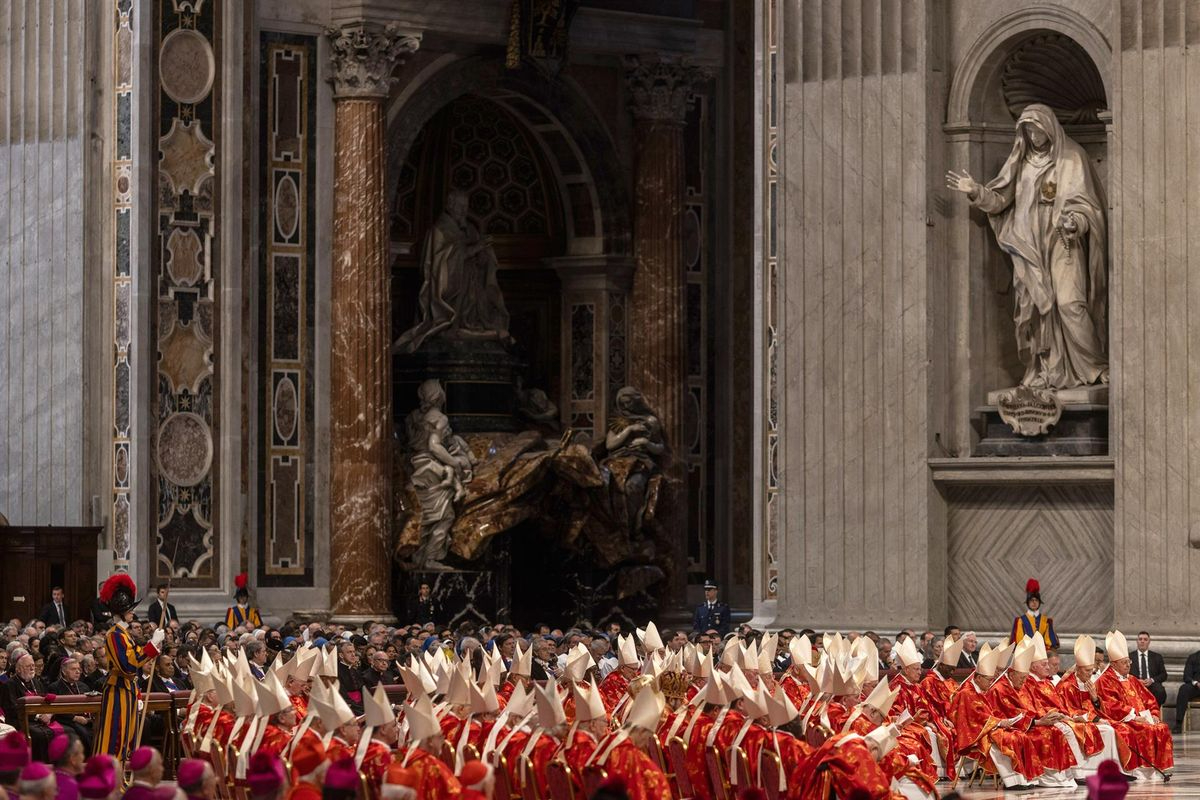 Comienza el cónclave para elegir al nuevo papa