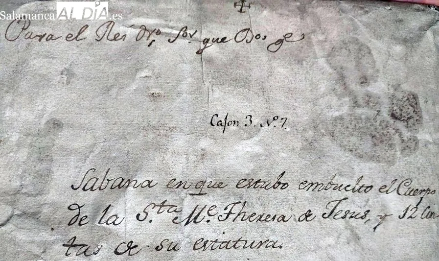 Foto 3 - Descubren reliquias textiles de Santa Teresa de Jes&uacute;s en el Palacio Real de Madrid