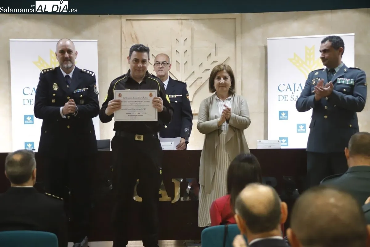 Día de la Seguridad Privada en el salón de actos de Caja Rural de Salamanca. Foto de Ángel Puma