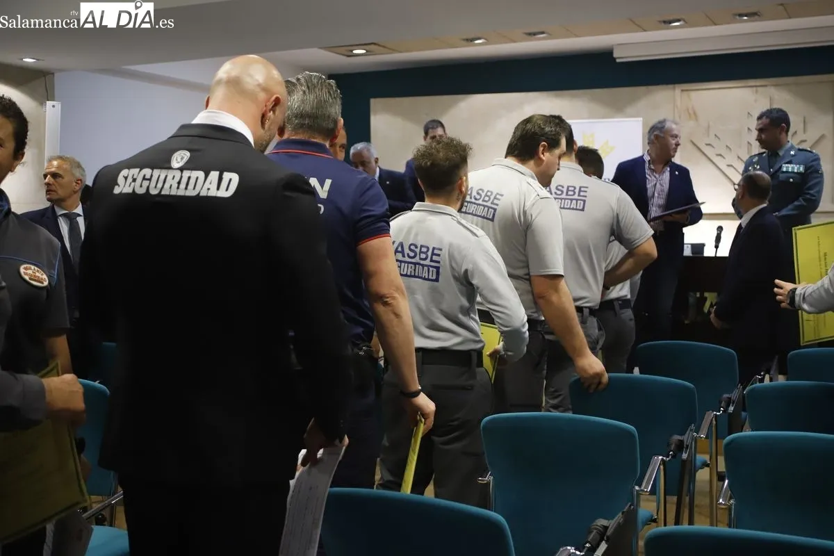 Día de la Seguridad Privada en el salón de actos de Caja Rural de Salamanca. Foto de Ángel Puma