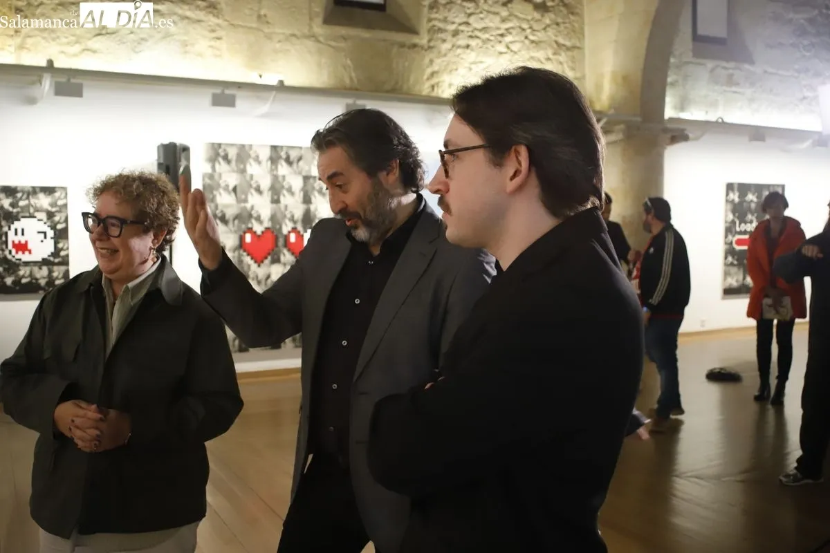 Muestra La furia de las imágenes de Bogdan Chaikovskyi, en la Sala de exposiciones del Patio de Escuelas Menores la USAL. Foto de Ángel Puma