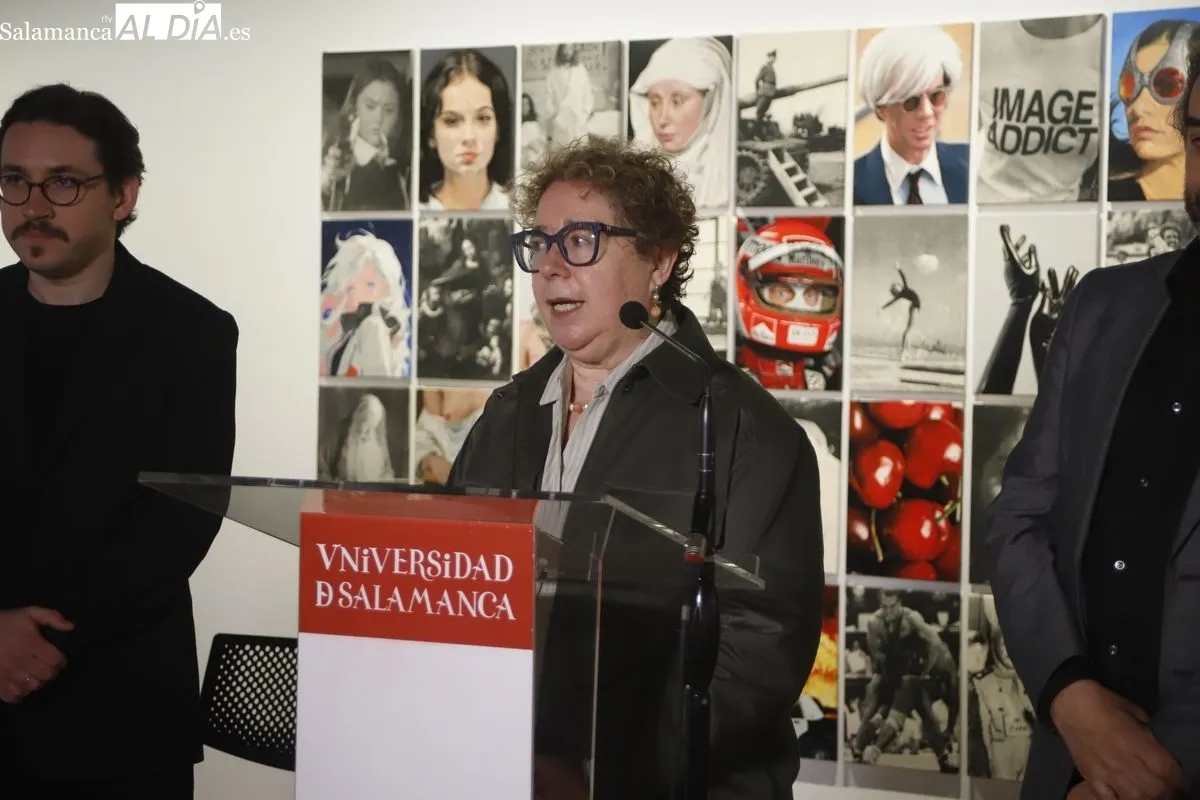 Muestra La furia de las imágenes de Bogdan Chaikovskyi, en la Sala de exposiciones del Patio de Escuelas Menores la USAL. Foto de Ángel Puma