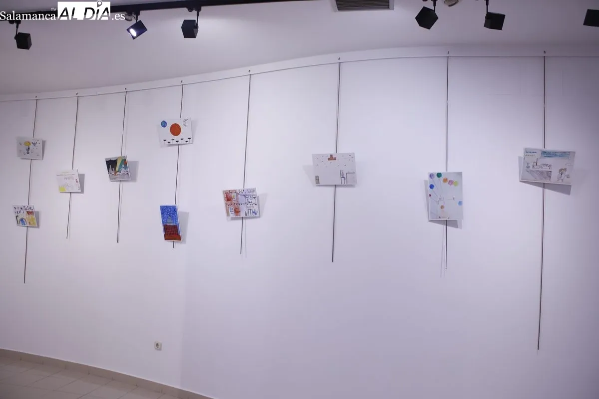 El Espacio Joven acoge la exposición Grabalux con dibujos infantiles sobre la luz. Foto de Ángel Puma
