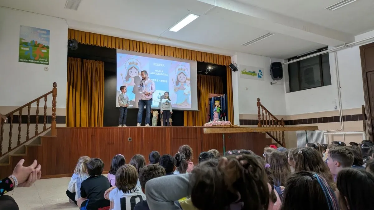 Foto 4 - FOTOS | El colegio San Juan Bosco vibra con la celebraci&oacute;n de Mar&iacute;a Auxiliadora