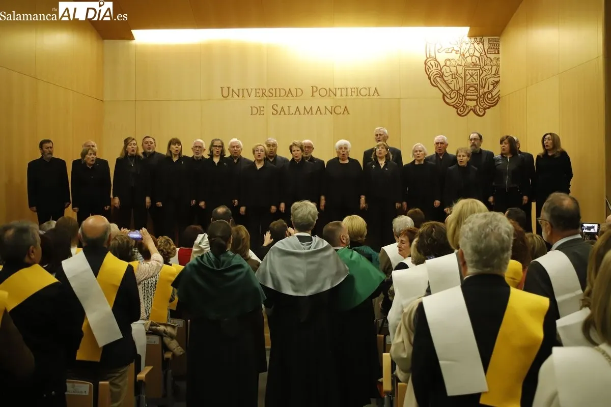 Imposición de Becas a los alumnos de la Experiencia de la UPSA de la promoción 2022-2025. Foto de Ángel Puma