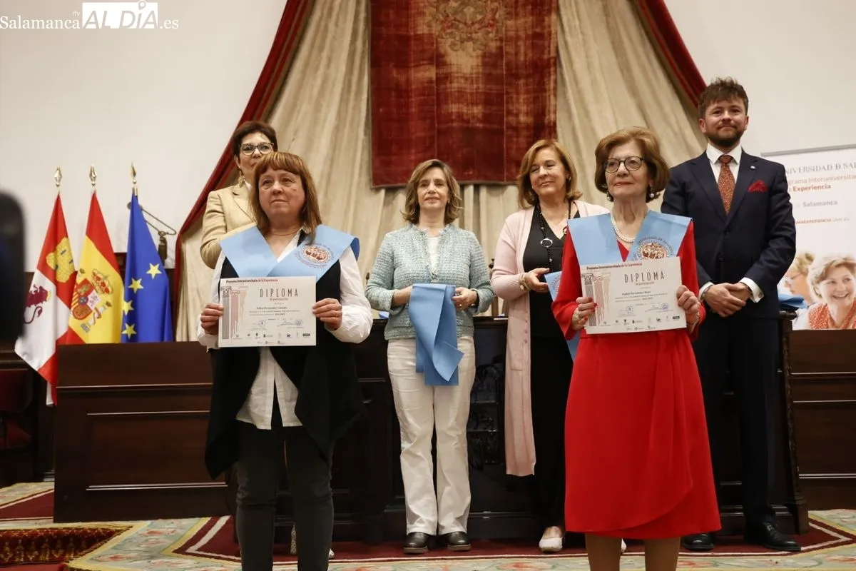 Graduación de estudiantes de la Experiencia en el Paraninfo de la USAL. Foto de David Sañudo