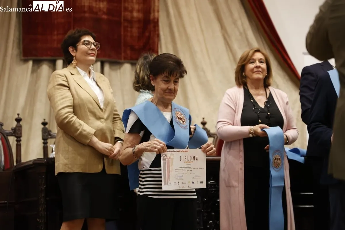 Graduación de estudiantes de la Experiencia en el Paraninfo de la USAL. Foto de David Sañudo