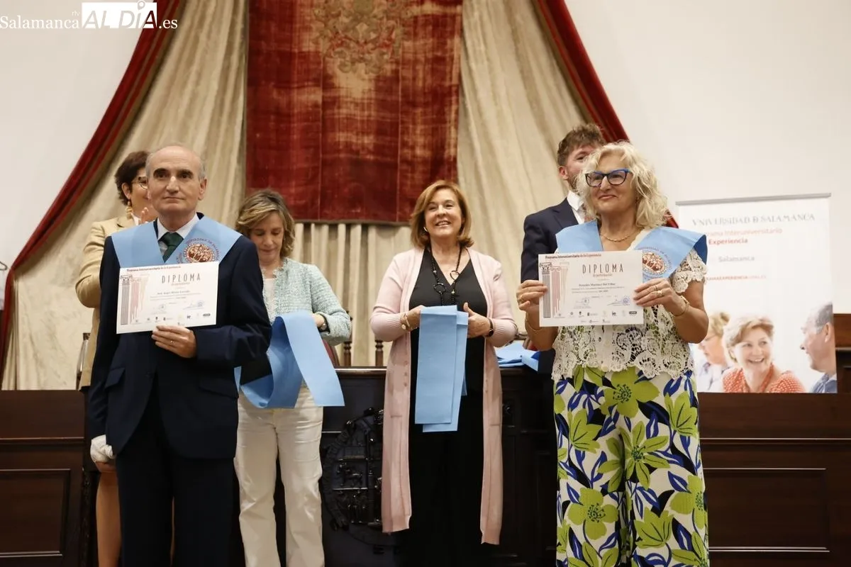 Graduación de estudiantes de la Experiencia en el Paraninfo de la USAL. Foto de David Sañudo