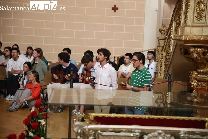 Foto 14 - Hakuna: La banda sonora de la fe joven que reson&oacute; ante Santa Teresa