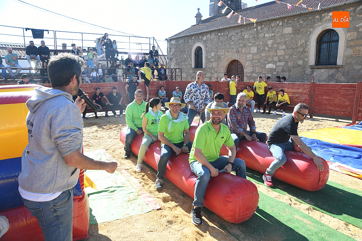 Diversión en Cabrillas con humor amarillo  fiestas  San Isidro