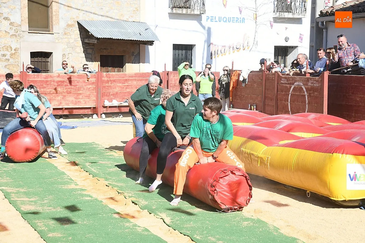 Fiestas San Isidro Cabrillas, Humor Amarillo/ Fotos: Adrián M.Pastor