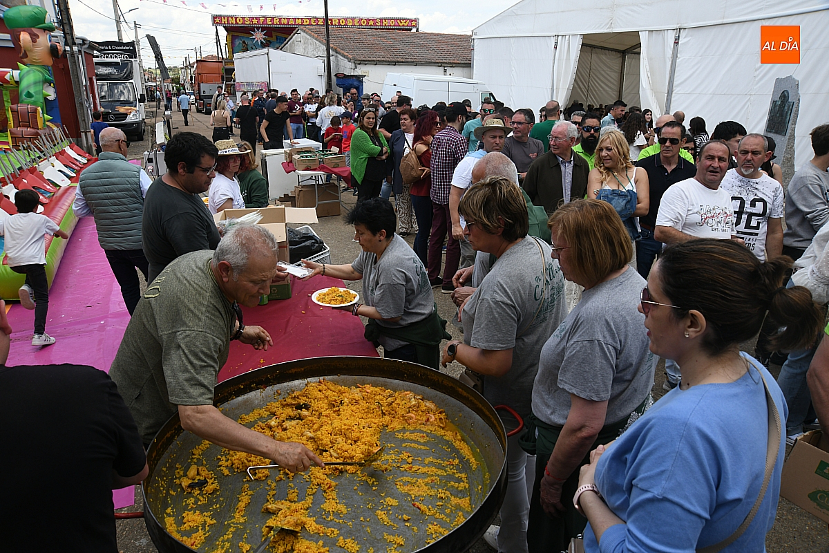  raciones de paella y tarde taurina pone fin  fiestas San Isidro Labrador  Cabrillas