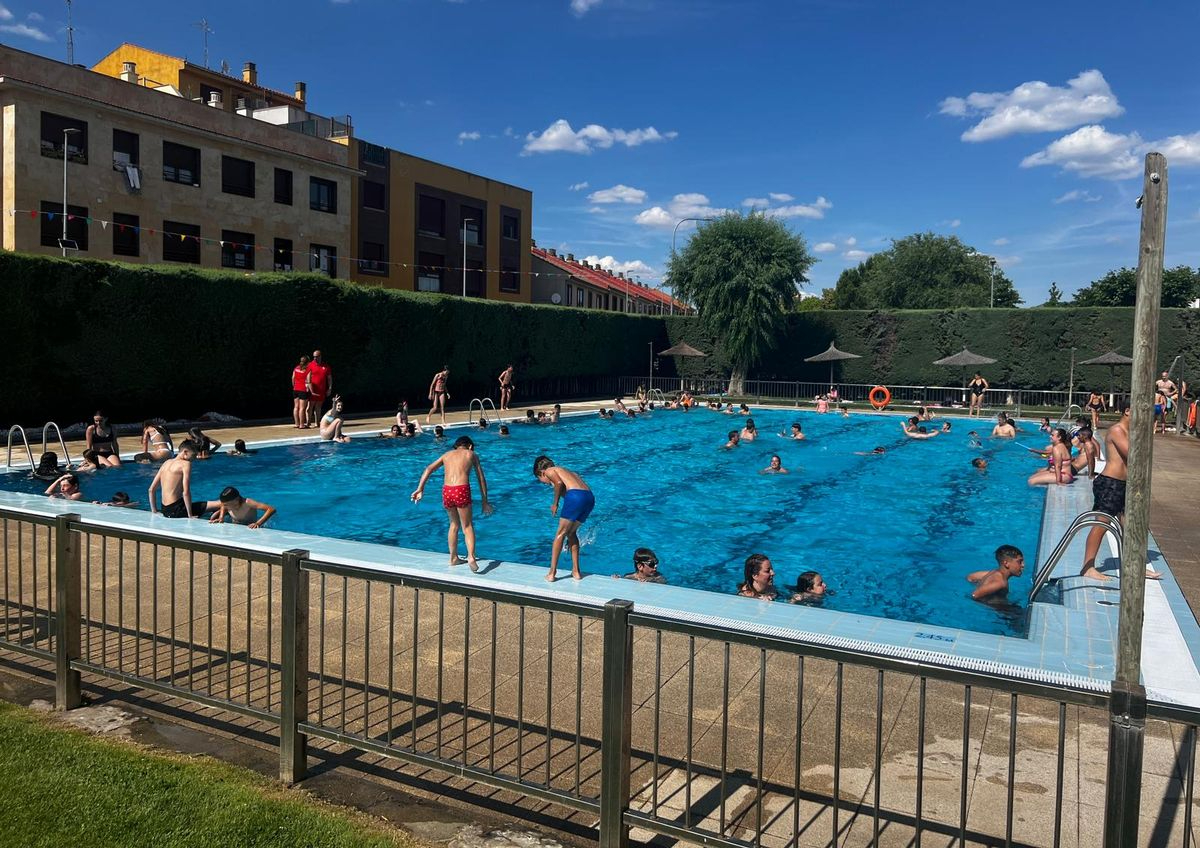 Apertura de las piscinas de Carbajosa
