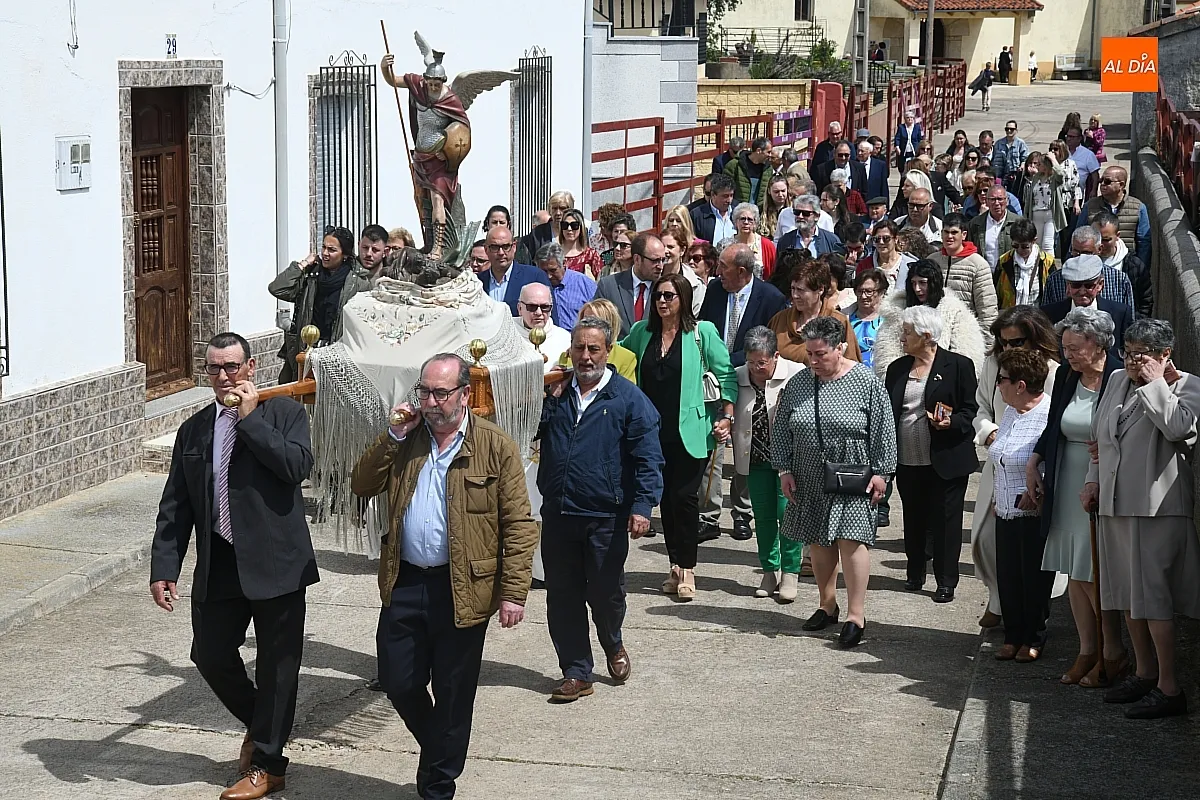 Procesión Fiestas Bocacara en San Miguel Arcángel/ Fotos: Adrián M.Pastor
