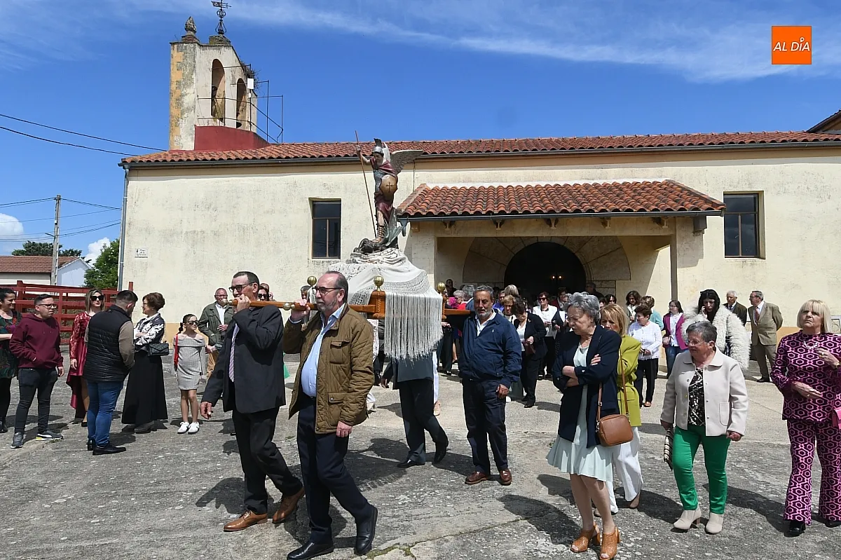 Procesión Fiestas Bocacara en San Miguel Arcángel/ Fotos: Adrián M.Pastor