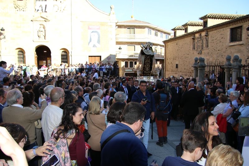 Santa Teresa camina entre su pueblo: una procesión de récord y lágrimas de emoción en Alba de Tormes