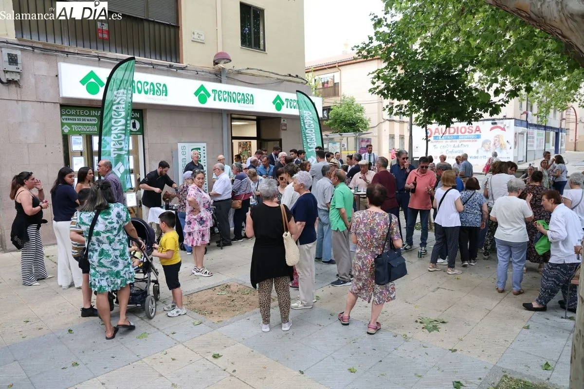 Inauguración de la nueva tienda de Tecnocasa en Barrio Vidal | FOTOS: David Sañudo