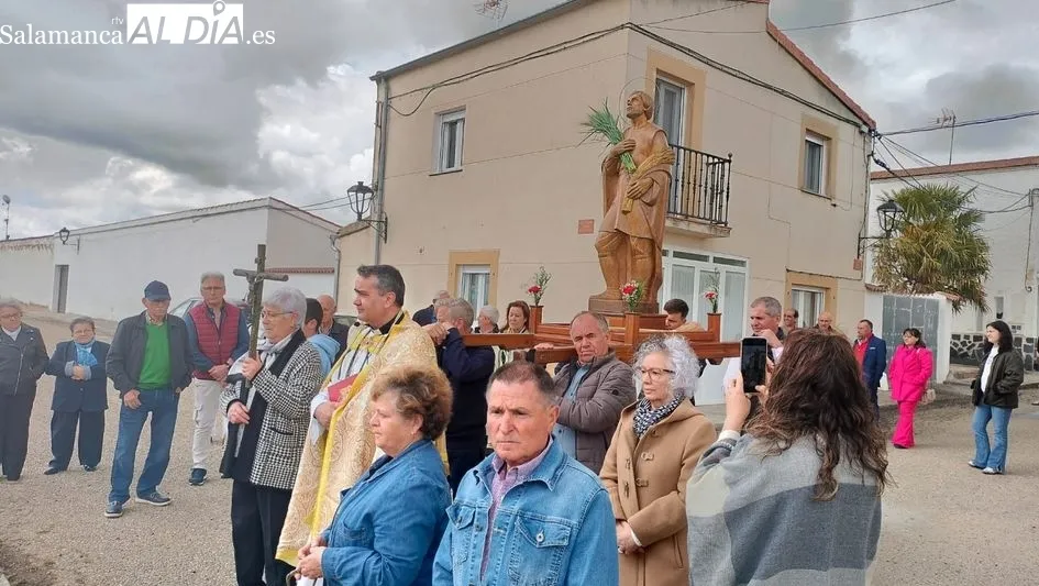 Foto 2 - Torrej&oacute;n de Alba se vuelca con San Isidro